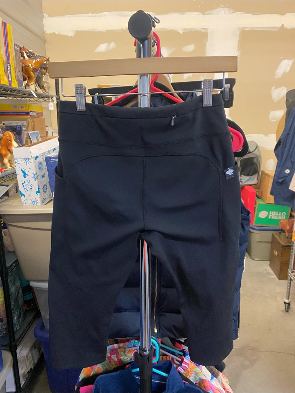 Runin’ Rabbit Capri Leggings - Picture 3 of 5